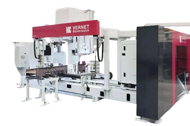 Vernet Behringeri CNC-saeliin.