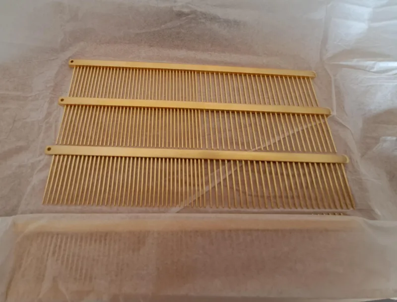 “Gold” Comb