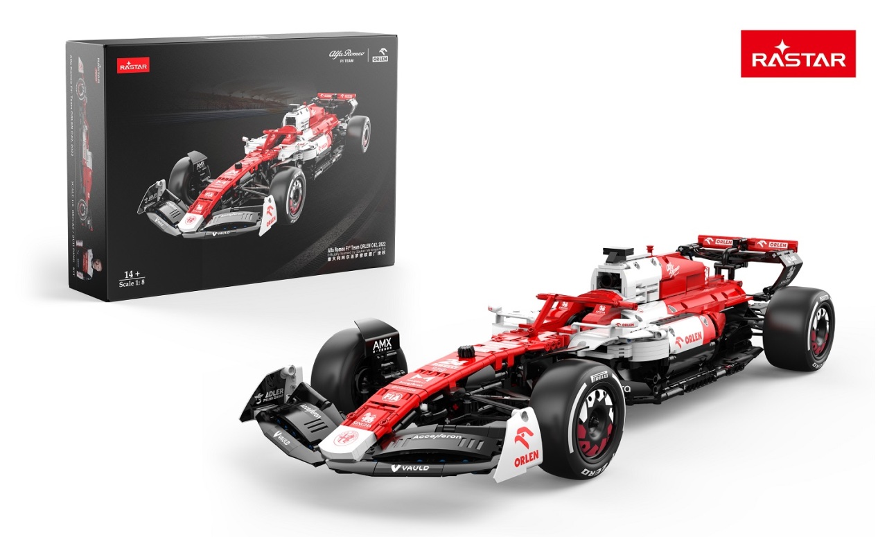 1:8 Alfa Romeo F1 C42 klotsid RASTAR