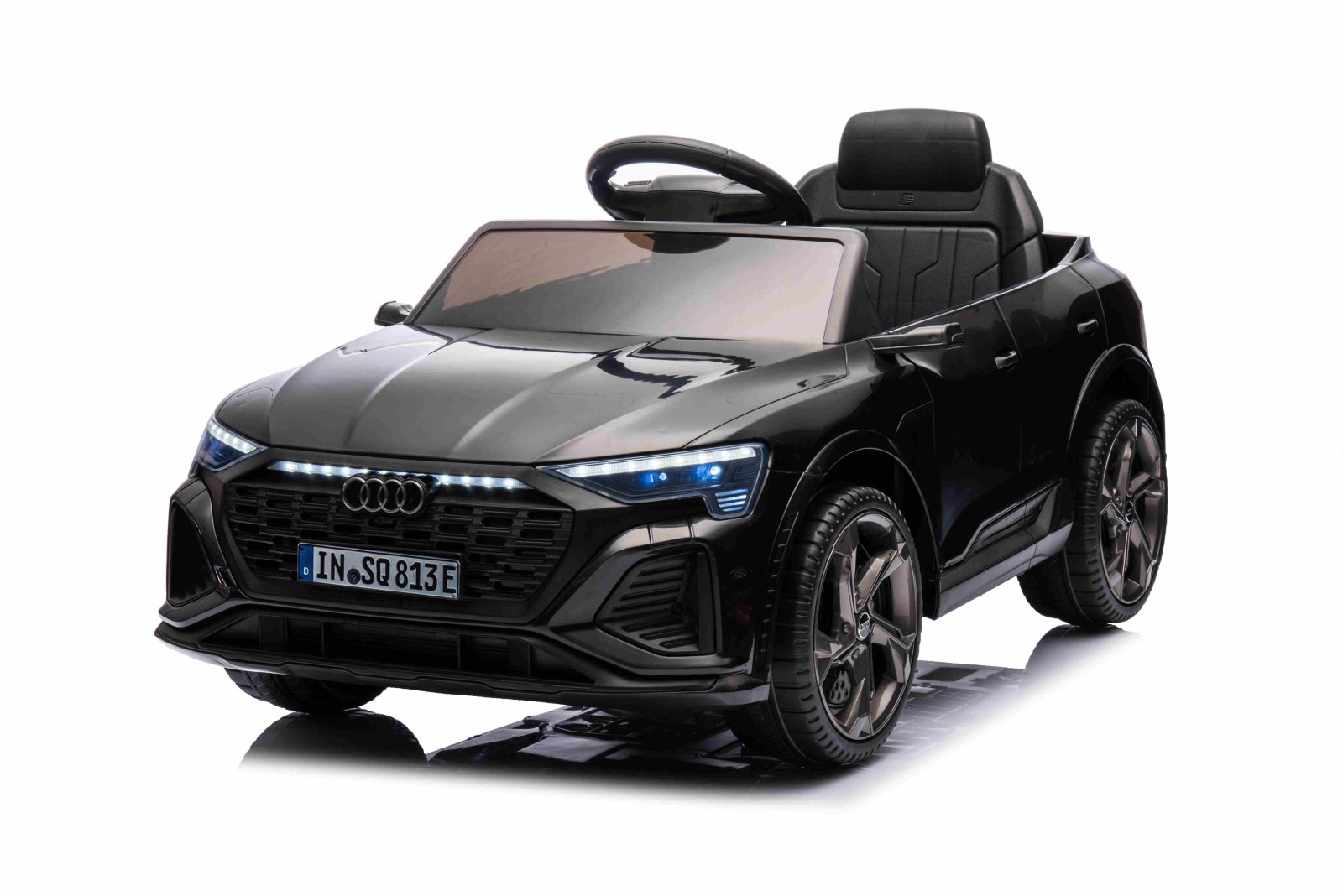 Sõiduk Audi SQ8 Must