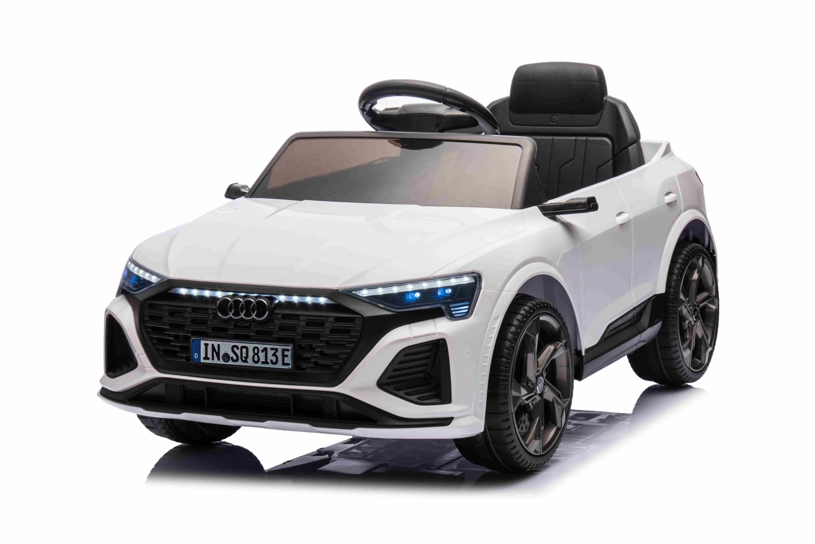 Sõiduk Audi SQ8 Valge