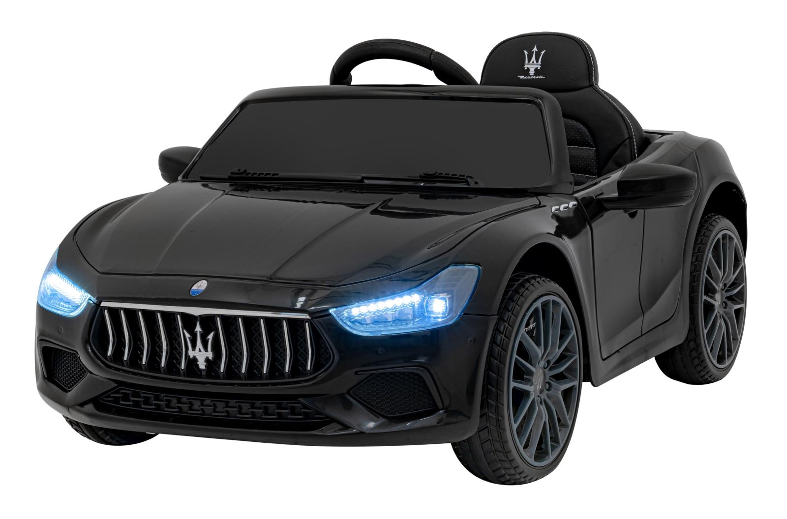 Maserati Ghibli sõiduk, must