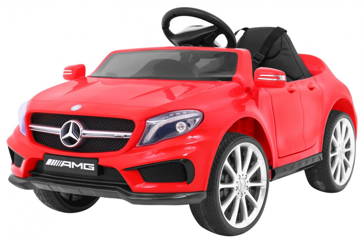 Mercedes AMG GLA-45 Punainen