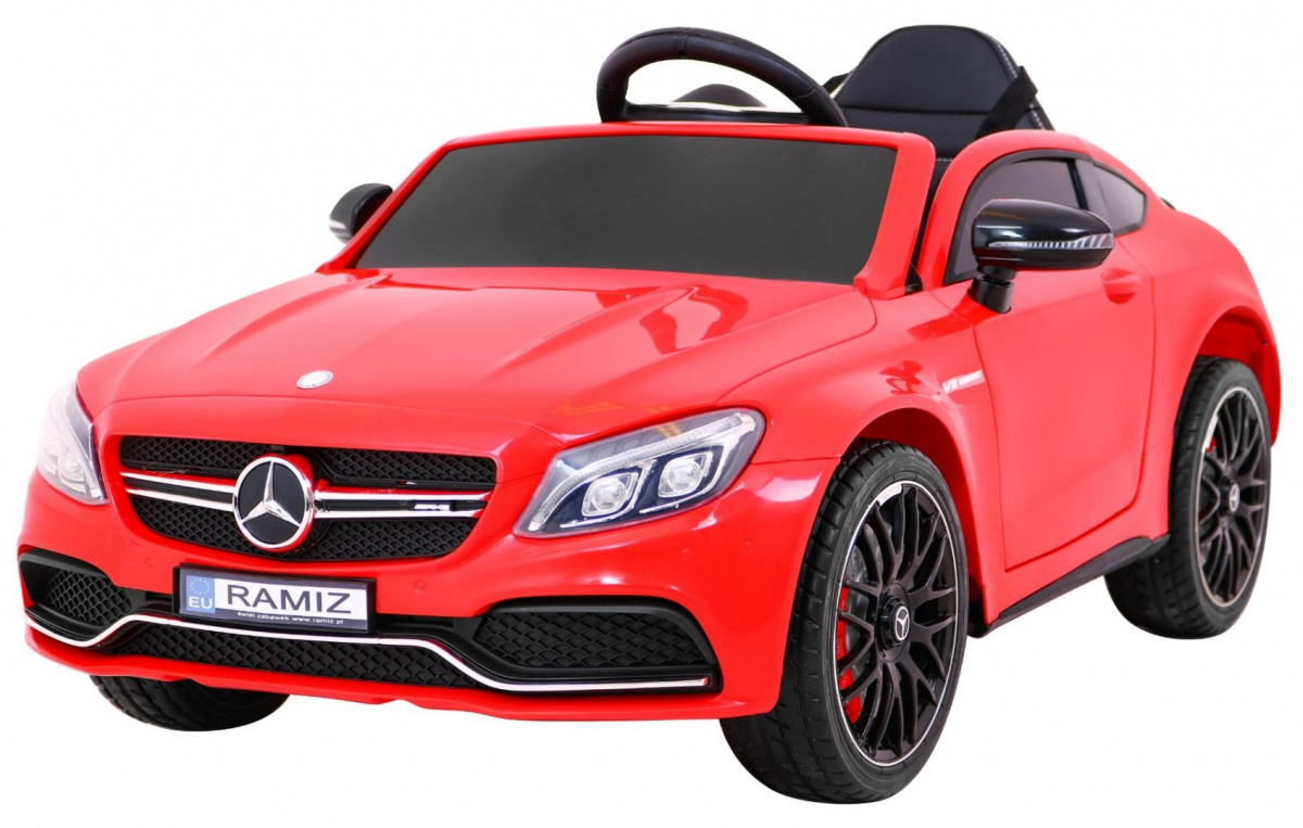 Mercedes Benz C63 AMG Punane
