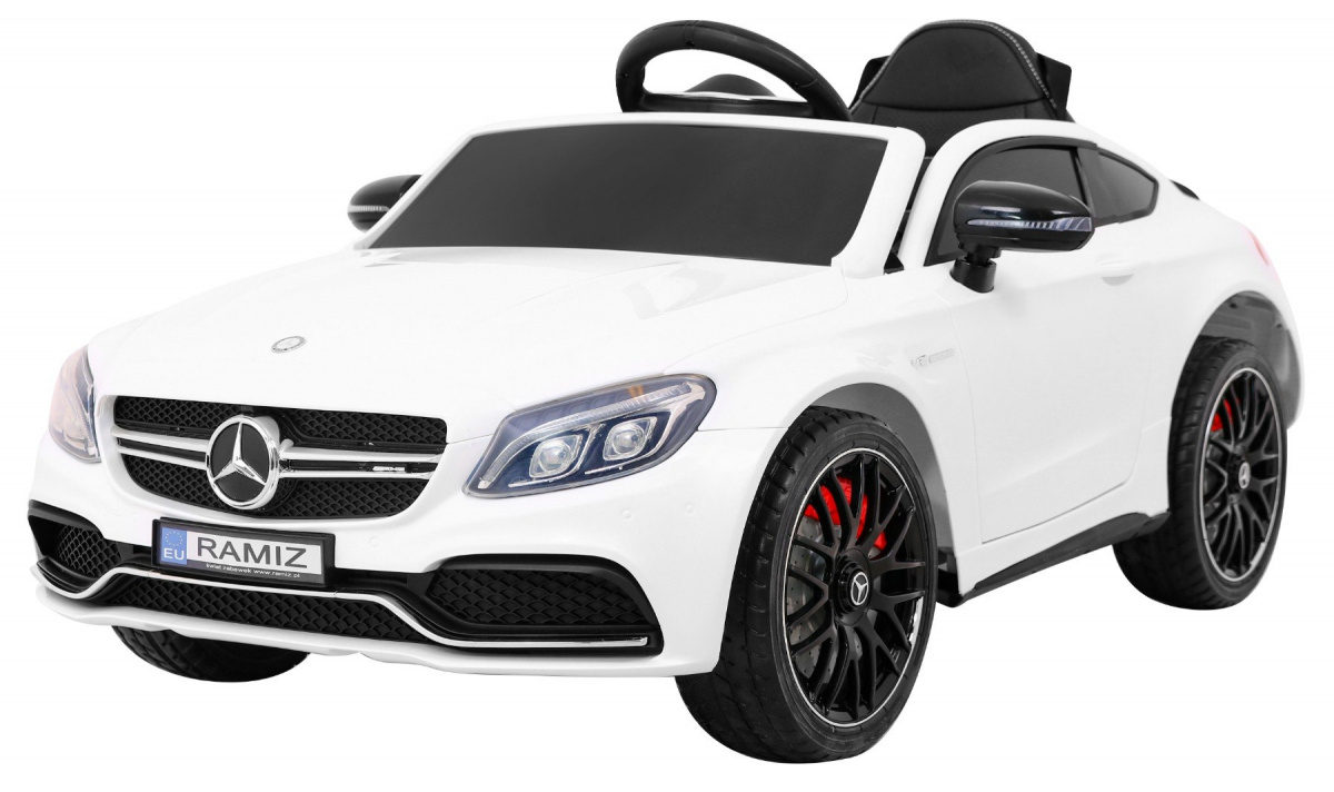 Mercedes Benz C63 AMG White