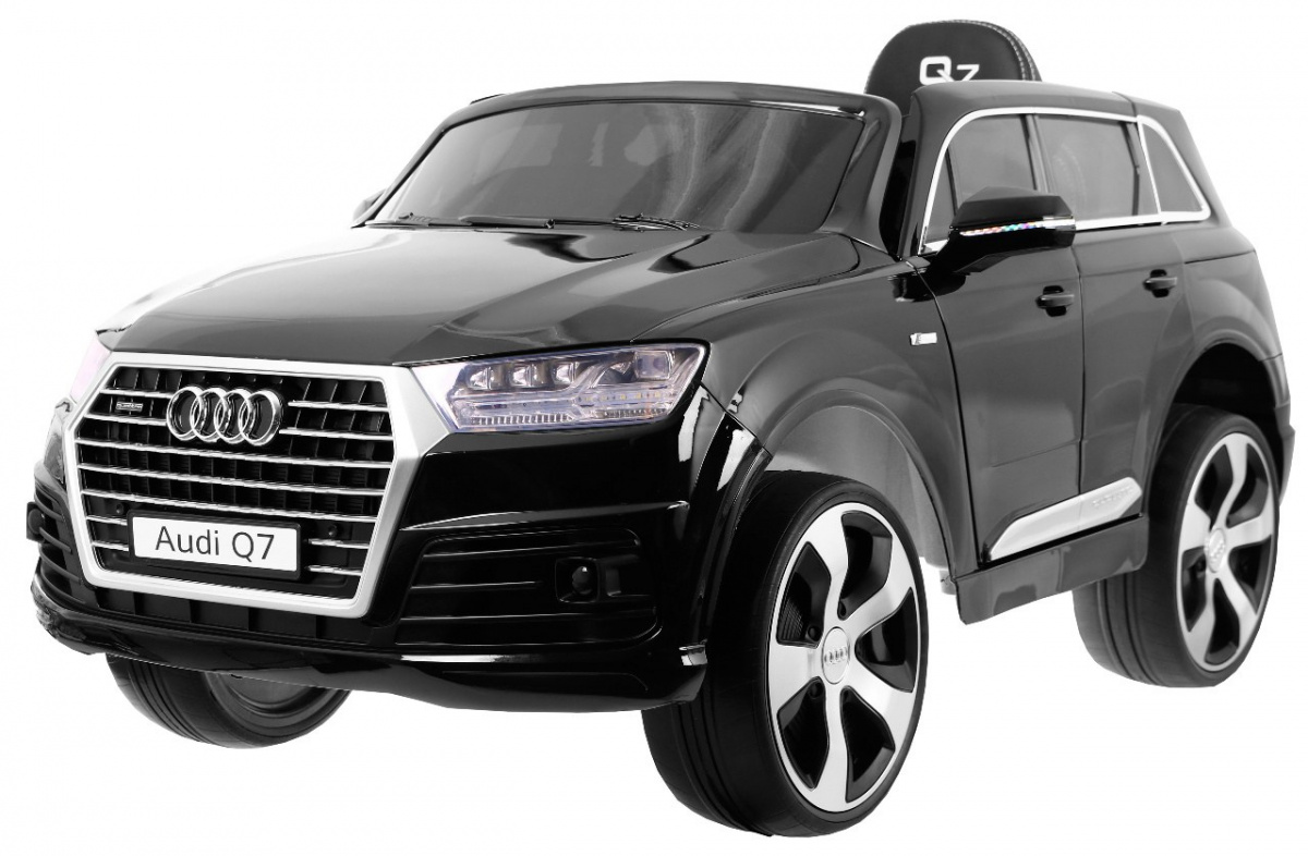 Uusi Audi Q7 2 4G LIFT Musta