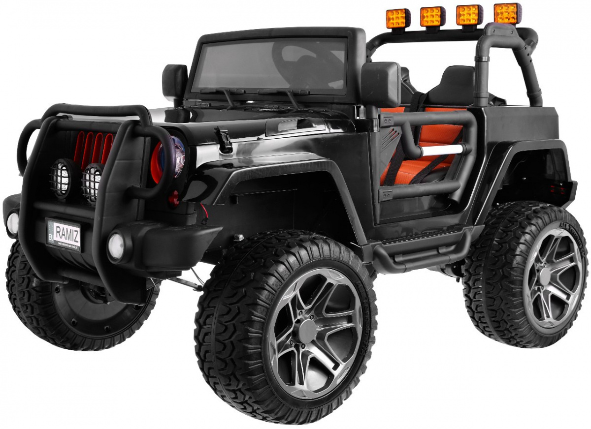 The Monster Jeep 4 x 4 Musta