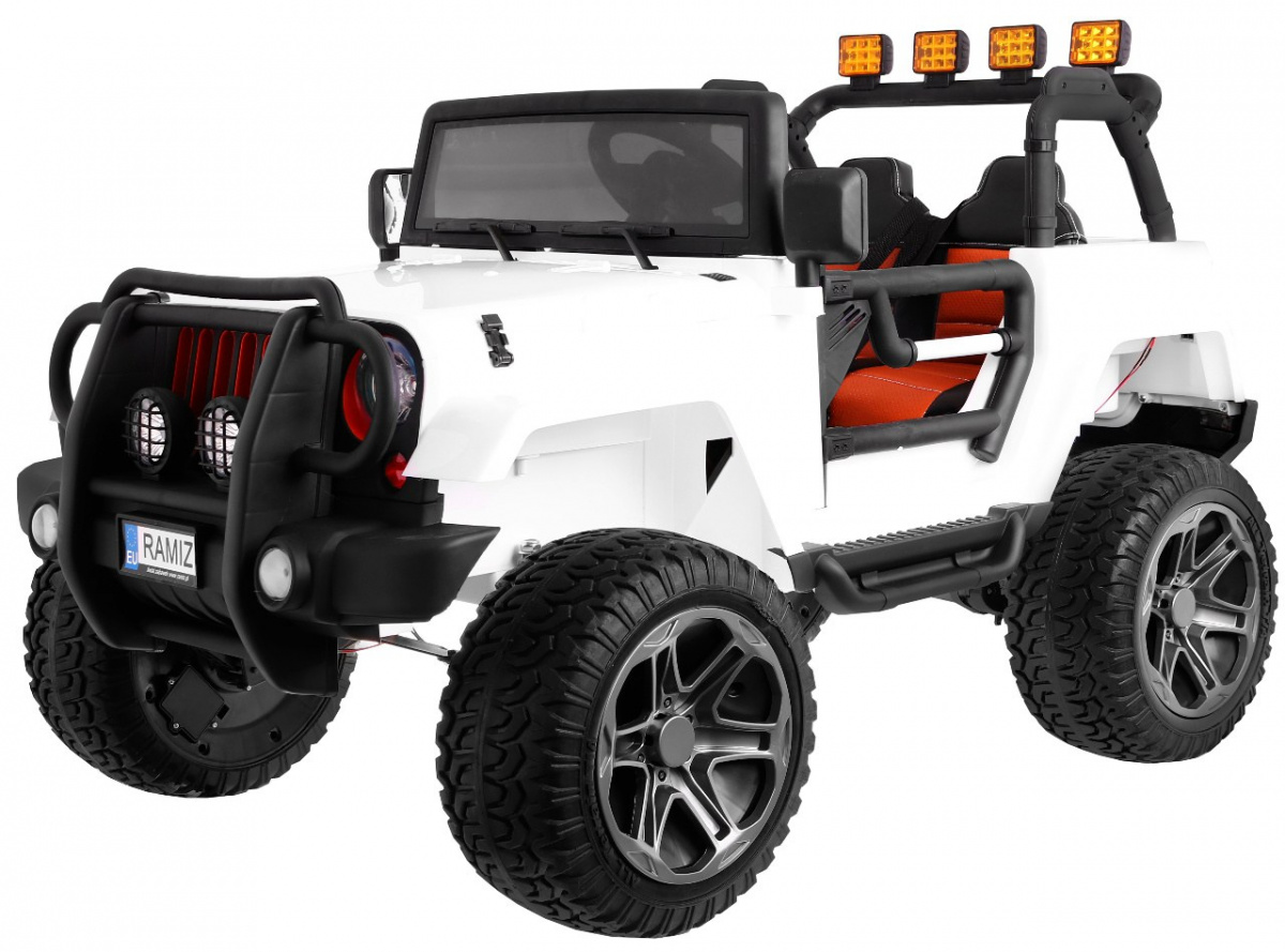 The Monster Jeep 4 x 4 Valkoinen