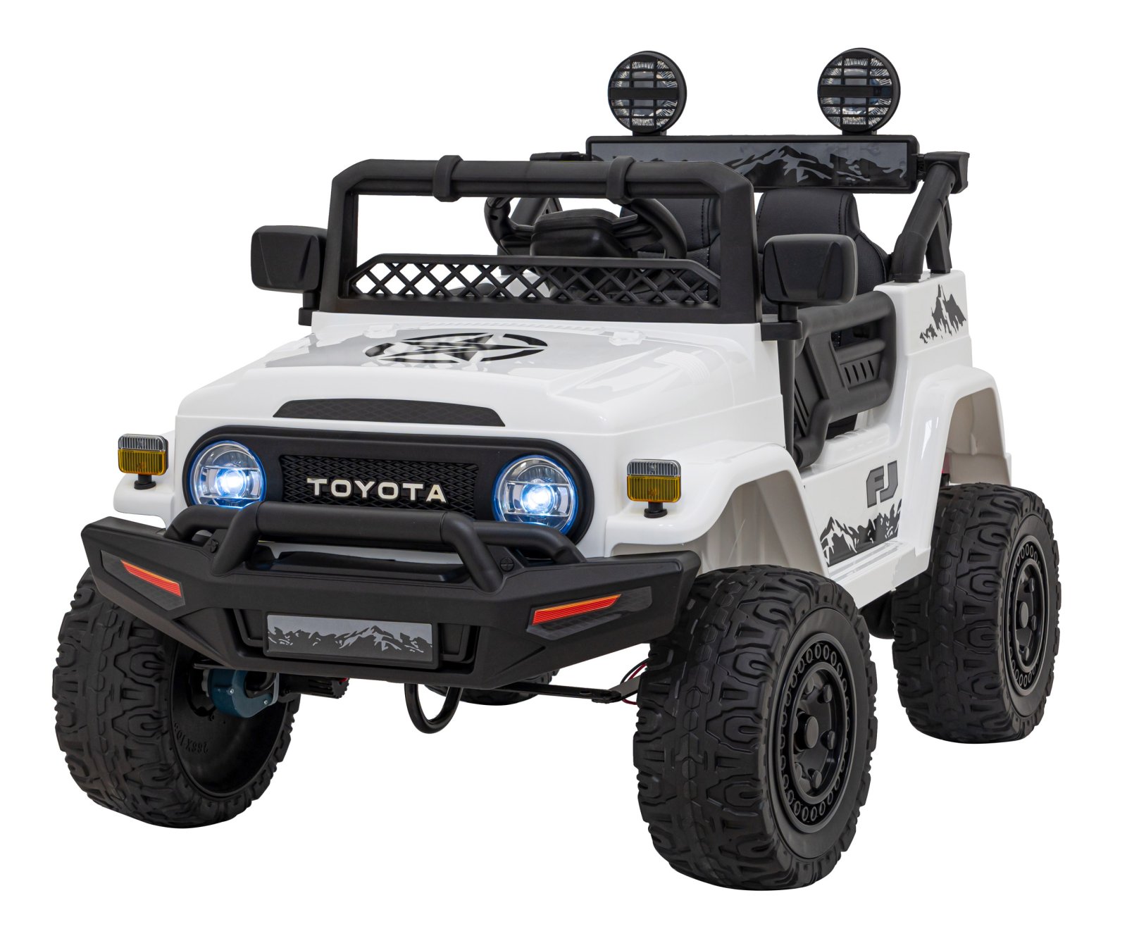 Toyota FJ Cruiser valge