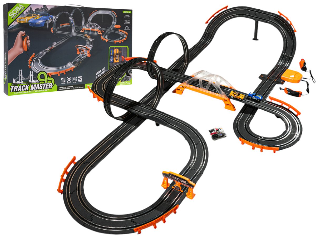 TRACK MASTER Kilparata taustavalaistuksella + tarvikkeet